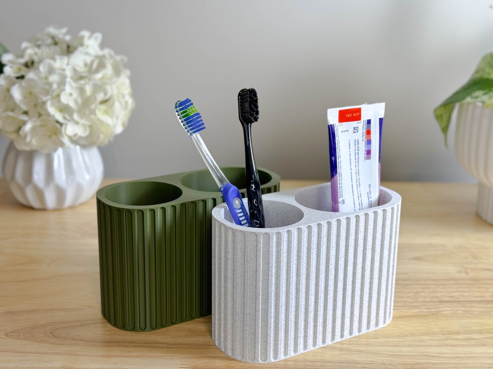 Fluted Toothbrush Holder - MIDTWENTY Studio